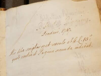 Detail of 'Bibliotheca Palmeriana' inscription in manuscript.