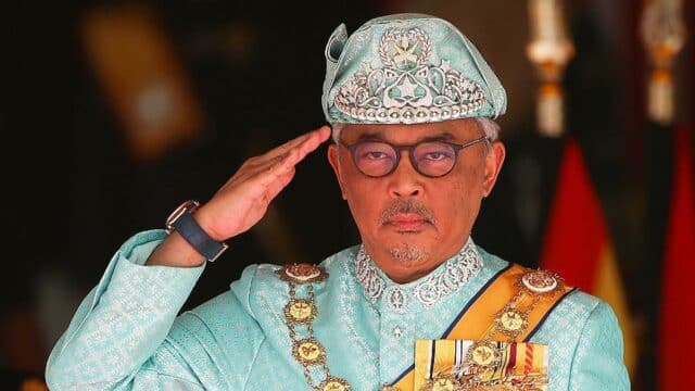 Headshot of Sultan Abdullah