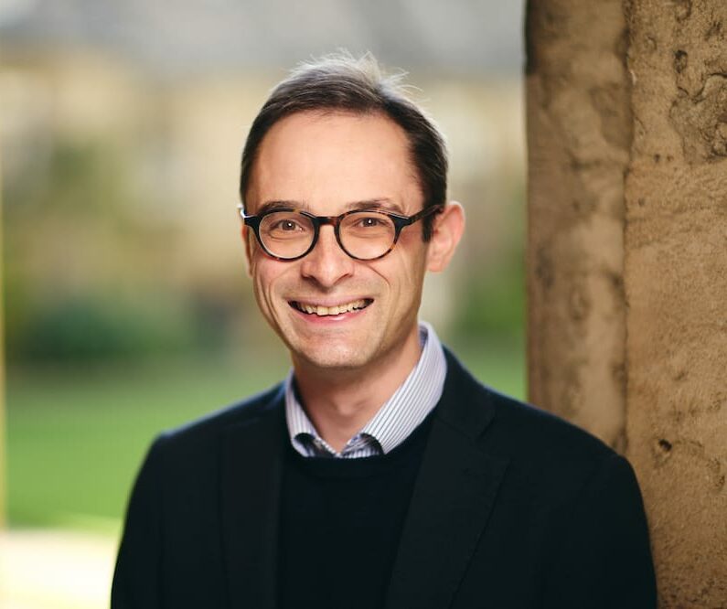 Headshot of Mark Bainbridge