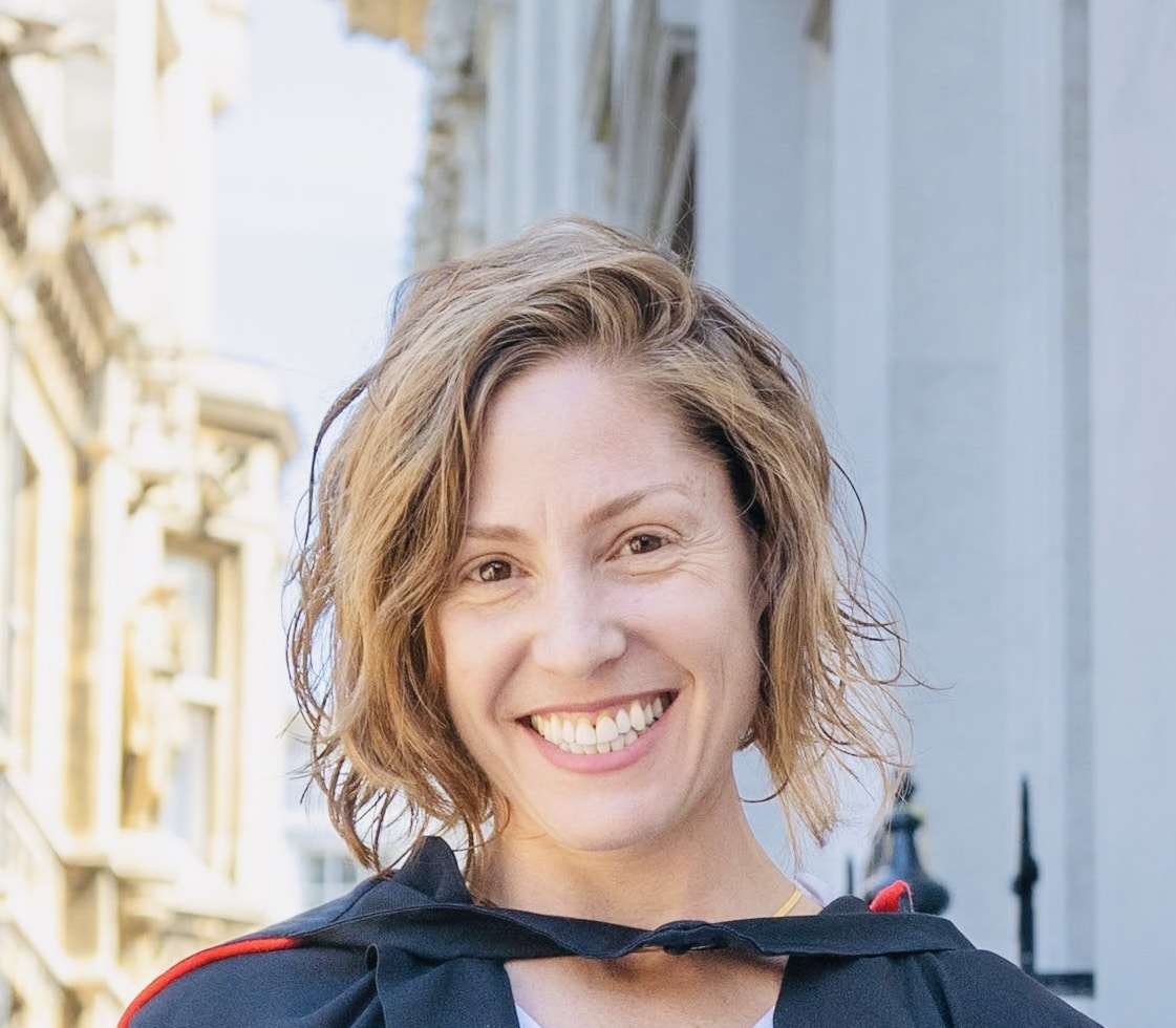 Headshot of Neli Frost