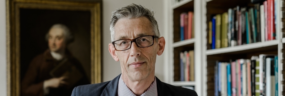 Headshot of Jonathan Bate