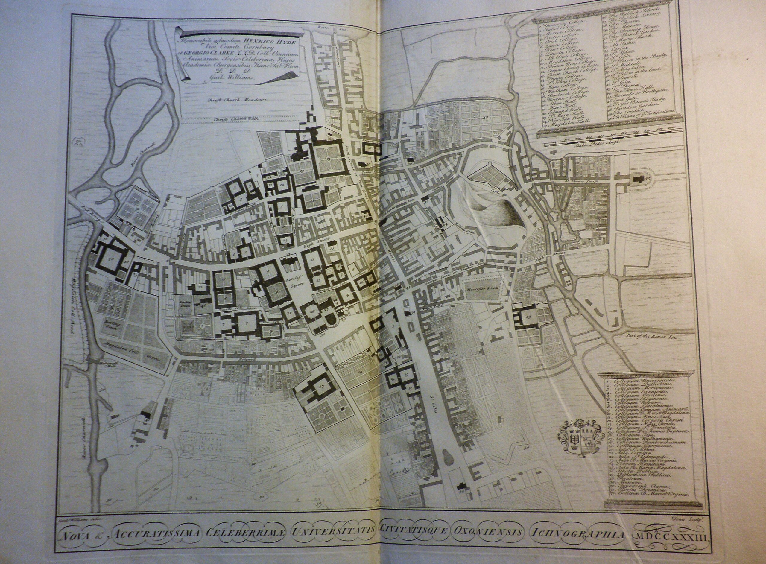 Fold-out map of Oxford, from 1733.