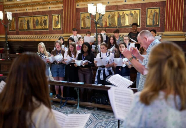 Student choir in the Chapel conducted by Paul McCreesh