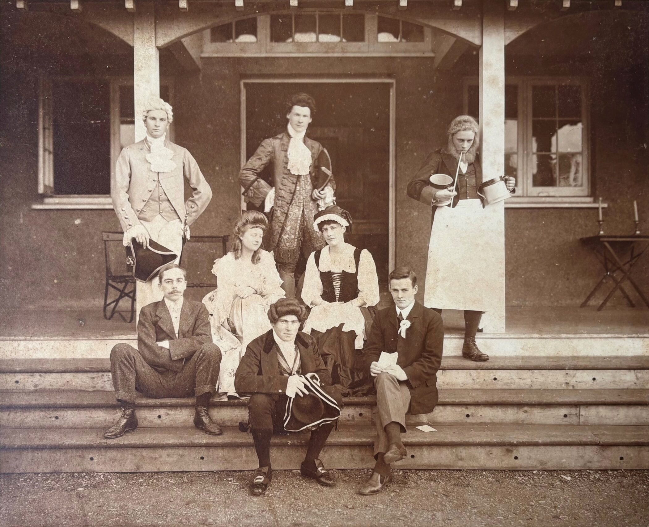 1907 cast of The Jeweller of St James on the pavilion steps