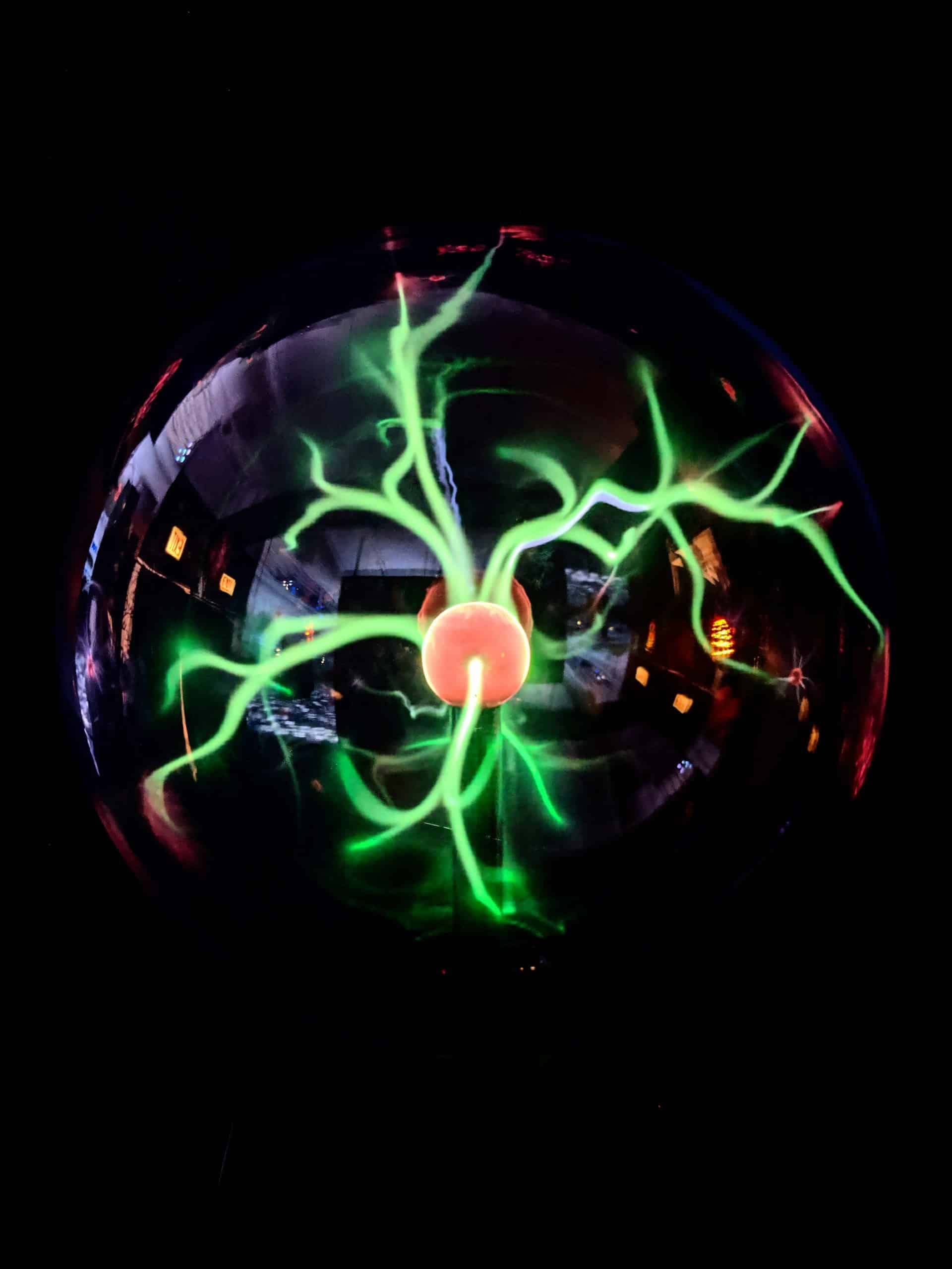 Plasma ball